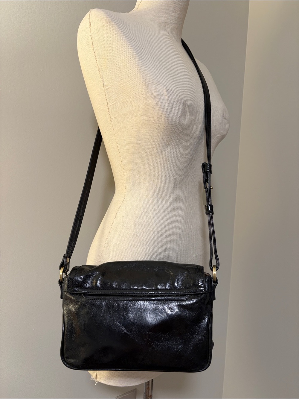 Black Leather Hobo International Crossbody Bag - Picture 2 of 10